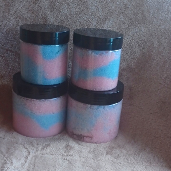 New release cotton candy body scrub - Picture 1 of 3